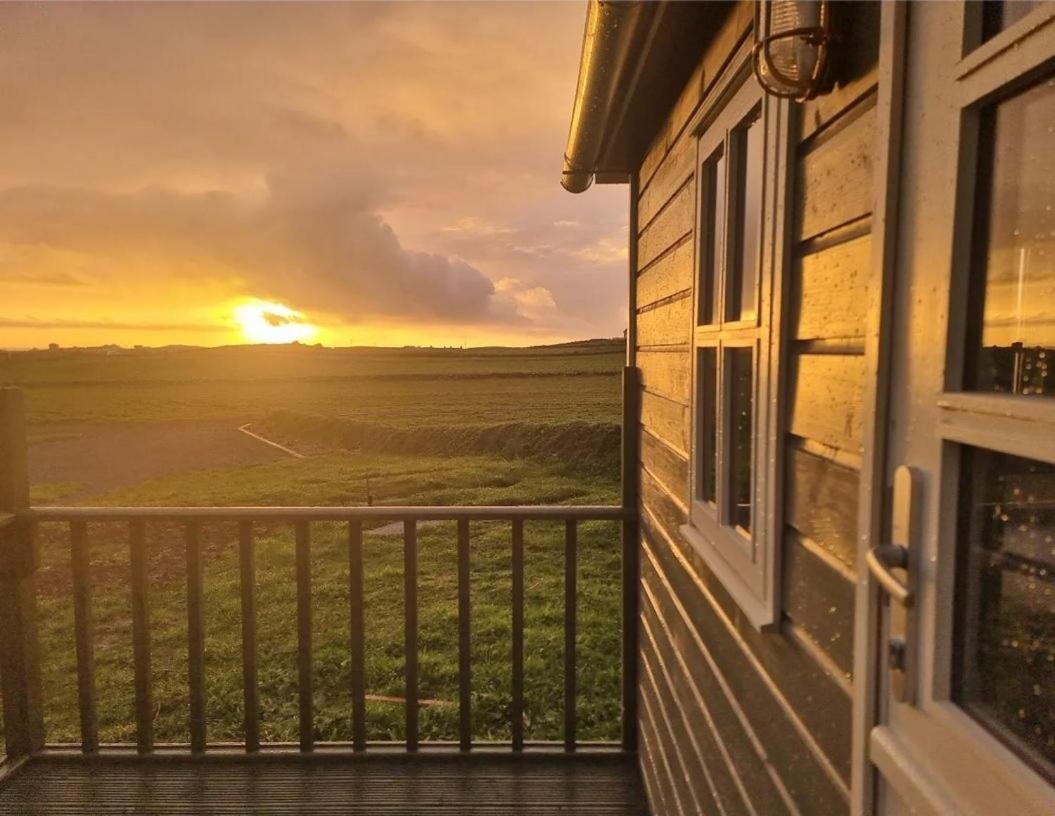Wild Meadow Huts Villa Doolin Exterior foto