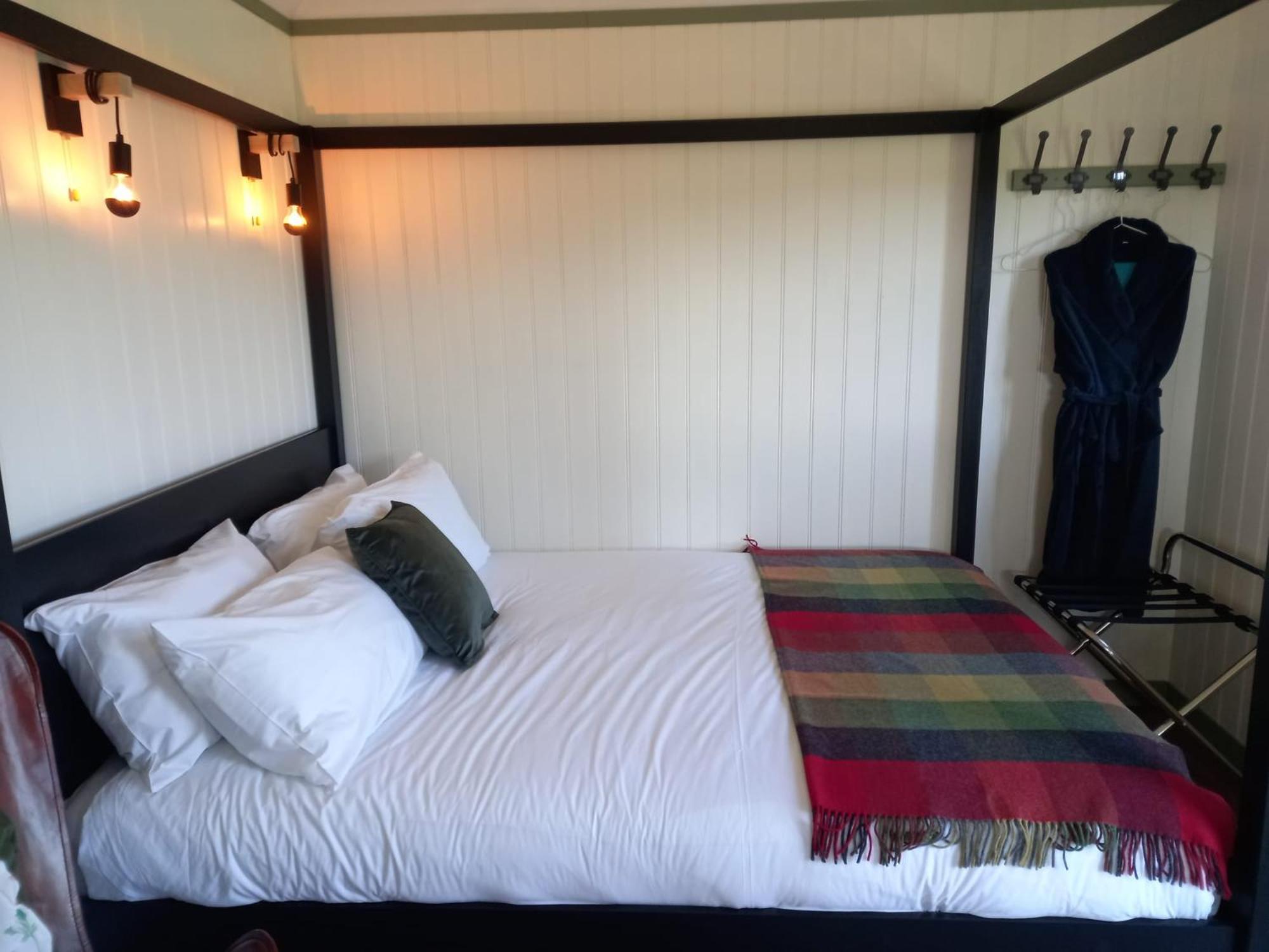 Wild Meadow Huts Villa Doolin Exterior foto