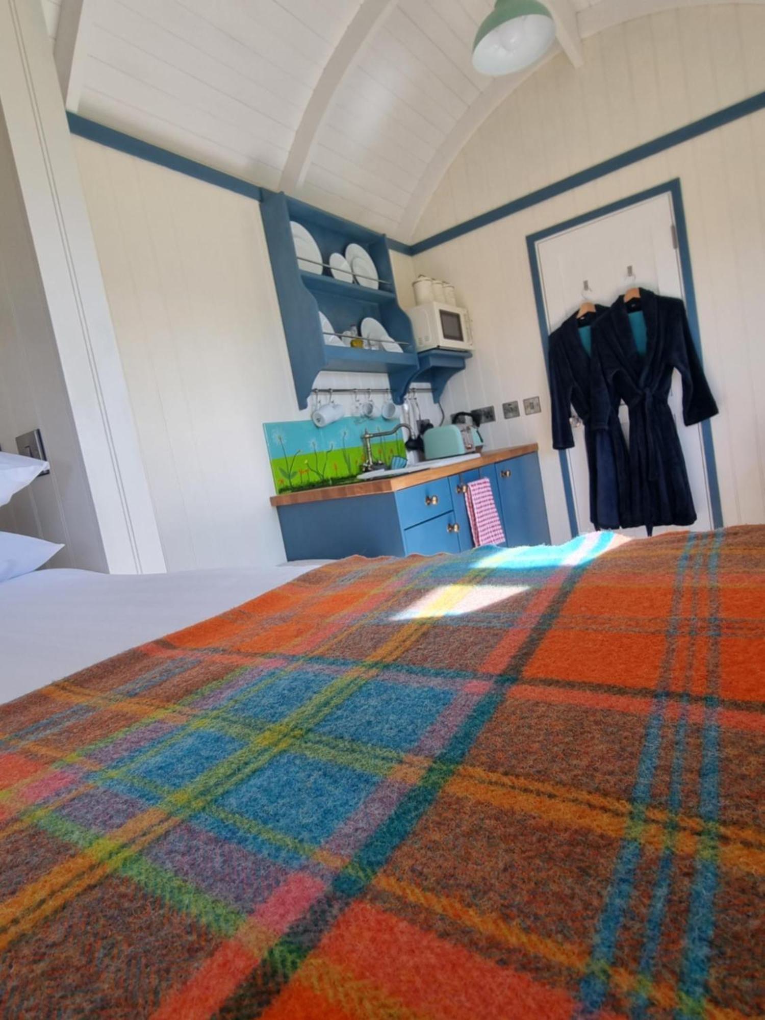 Wild Meadow Huts Villa Doolin Exterior foto