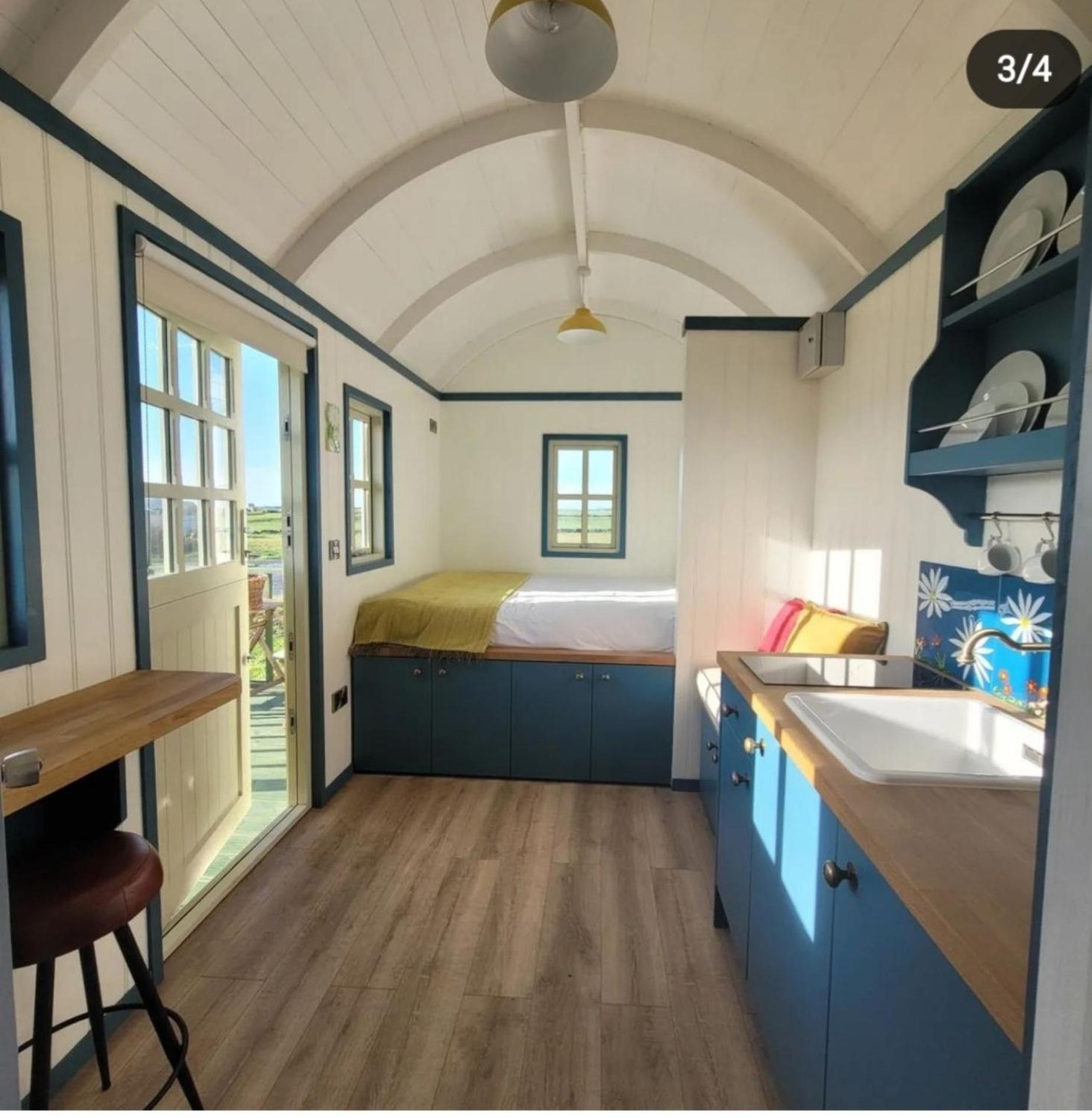 Wild Meadow Huts Villa Doolin Exterior foto