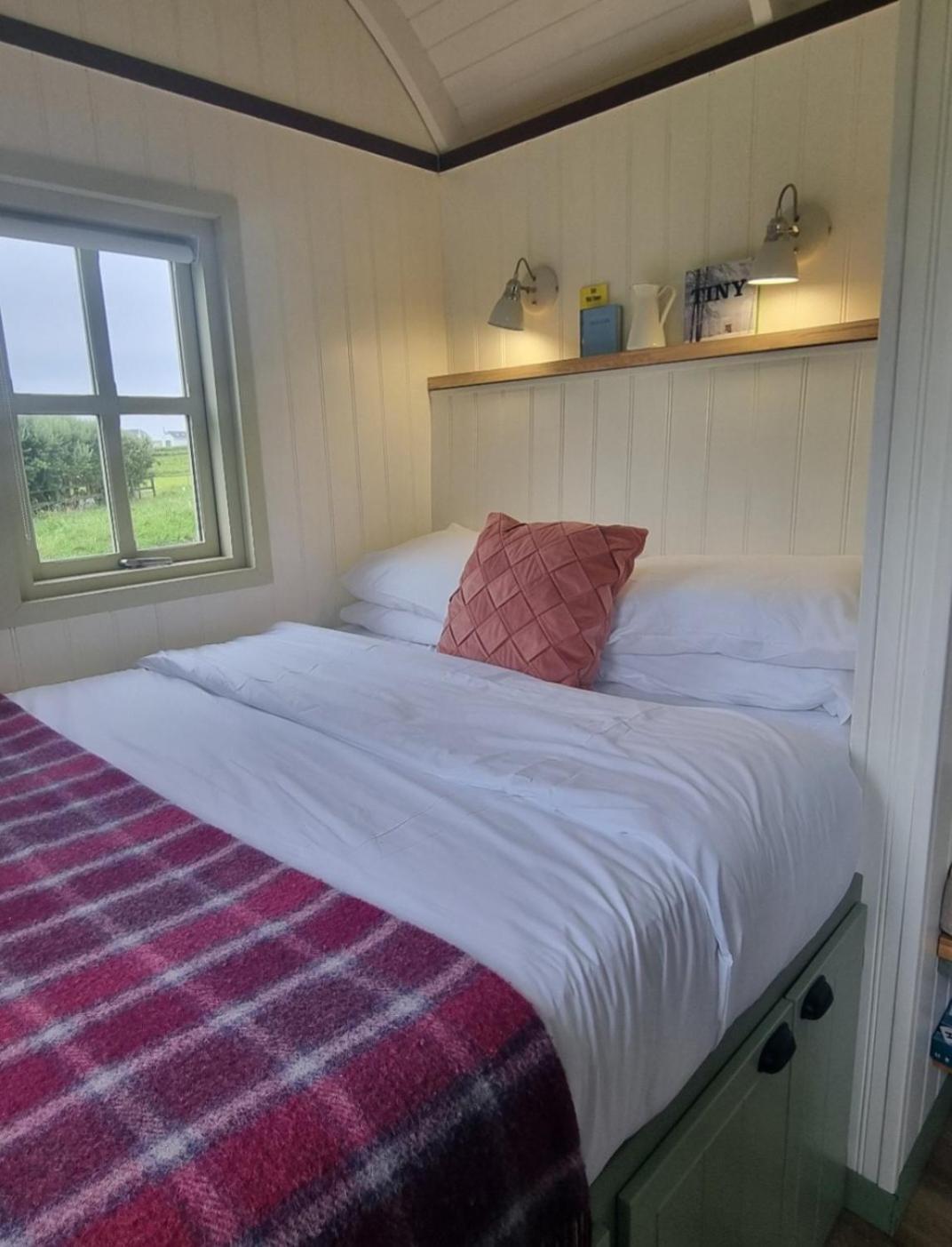 Wild Meadow Huts Villa Doolin Exterior foto
