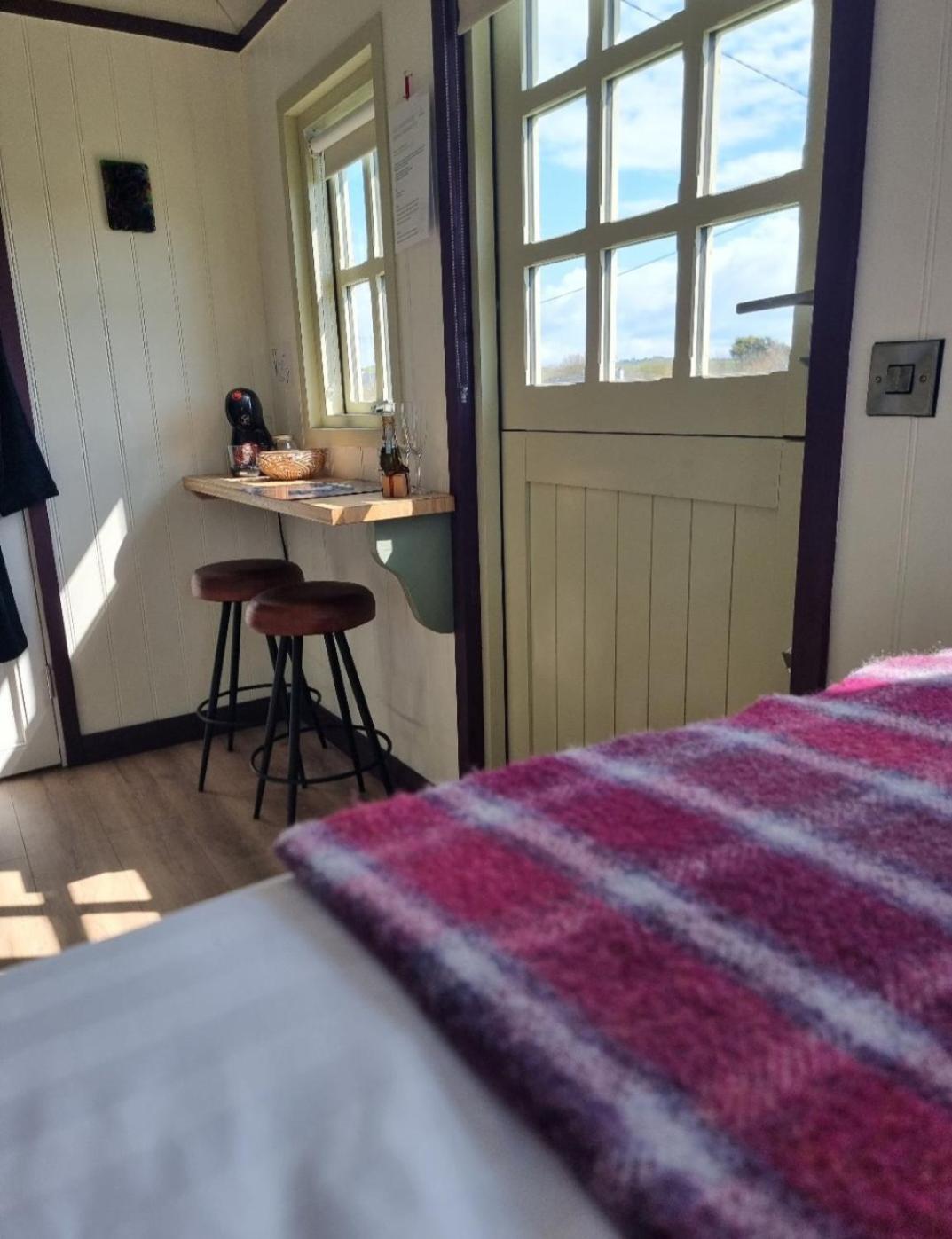Wild Meadow Huts Villa Doolin Exterior foto