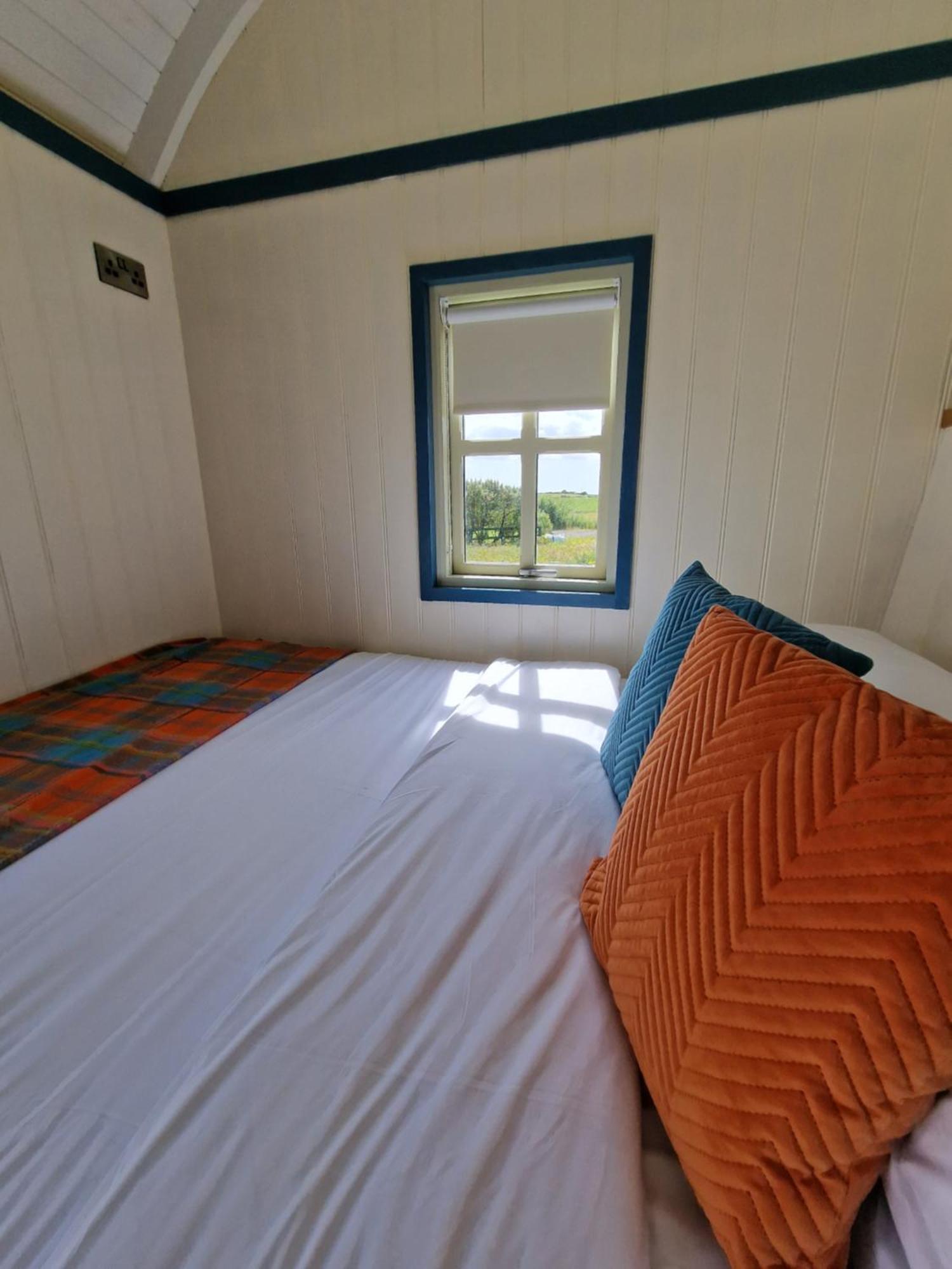 Wild Meadow Huts Villa Doolin Exterior foto