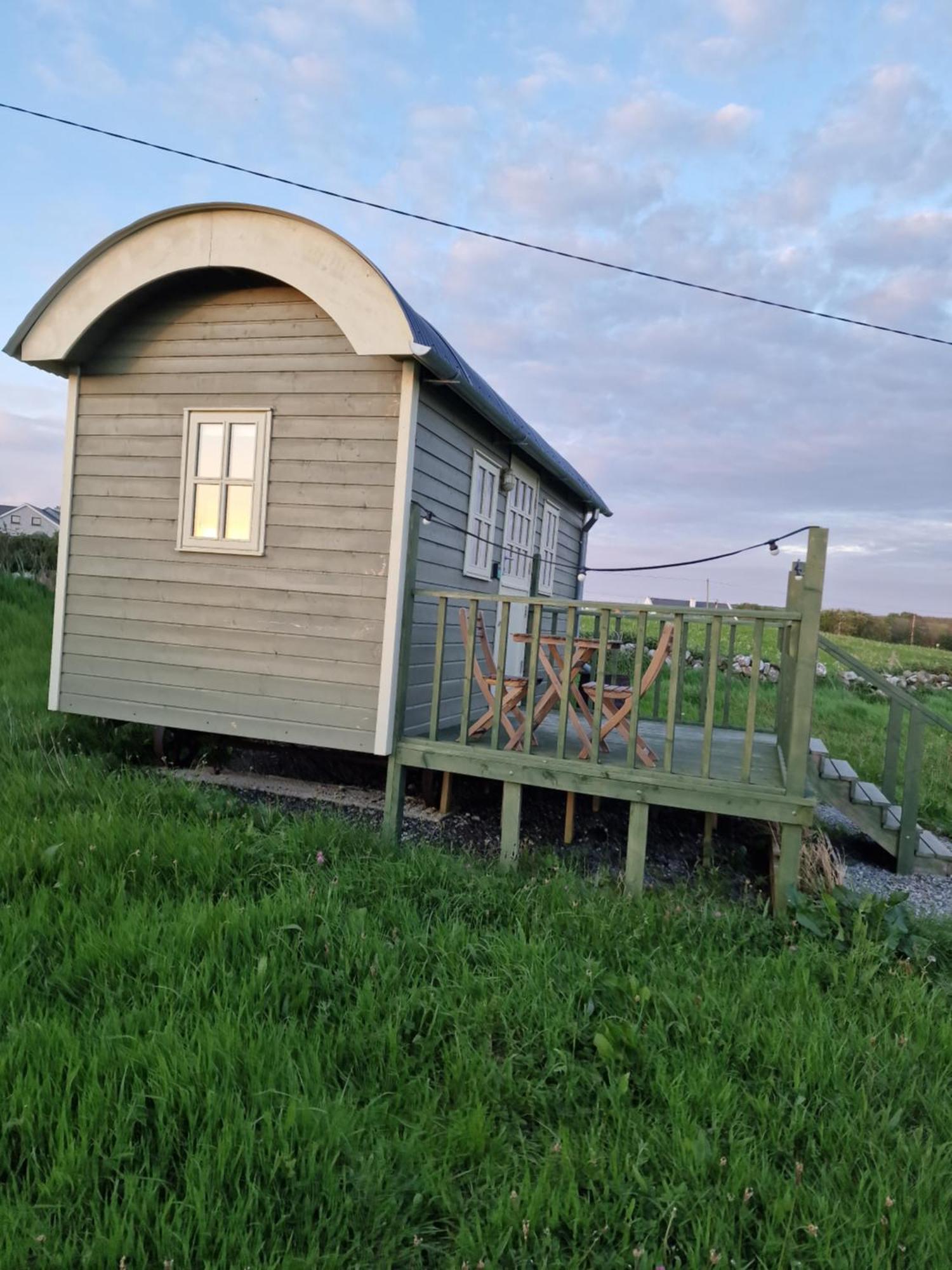 Wild Meadow Huts Villa Doolin Exterior foto